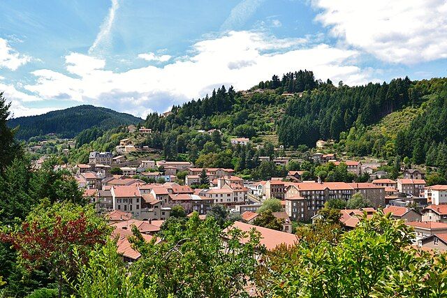 Le_Cheylard,_Ardèche.jpeg